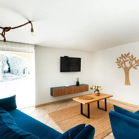 Holiday home Cerise - Maison Climatisee Avec Piscine