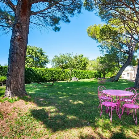 Holiday home Cerise - Maison Climatisee Avec Piscine Istres